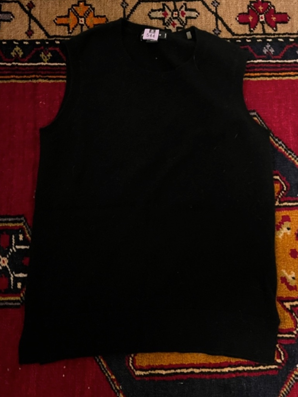 HOLT RENFREW 100% Cashmere Vest